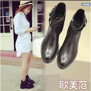 Fashion Street Strapped Short Boots