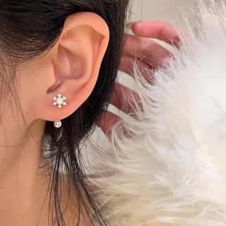 Snowflake Rhinestone Ear Stud 1 Pair - A2170 - Silver - One Size