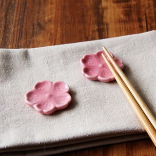 Timbera Flower Ceramic Chopsticks Rest