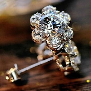 Mbox Jewelry Swarovski Crystal 925 Silver Flower Earrings