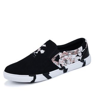 Gerbulan Floral Slip Ons