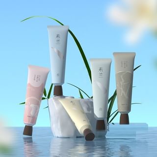 Weilan Women's - Snow Melting Hand Cream - 4 Flavors Never Recall The Past - 45G