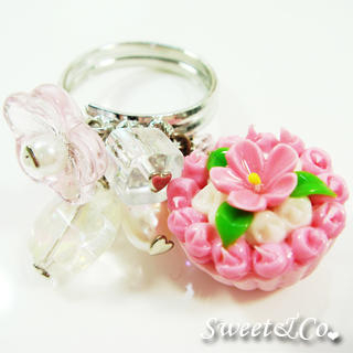 Sweet & Co. Sweet Floral Pink Cupcake Pearl Silver Ring