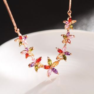 Niceter Austrian Crystal Flower Necklace