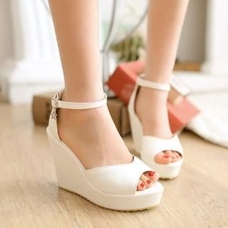 Pangmama Ankle-Strap Wedge Sandals