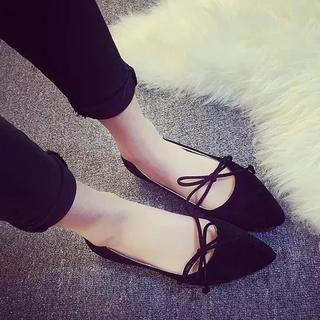 Chryse Bow Pointy Flats