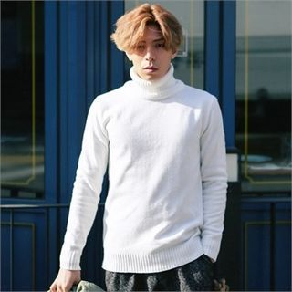 Superstar.i Mock-Neck Knit Top