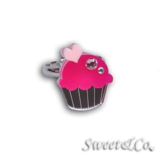 Sweet & Co. Mini Fuchsia Cupcake Crystal Silver Ring