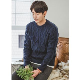 GERIO Round-Neck Cable-Knit Sweater
