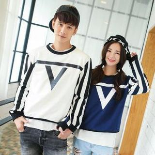 Simpair V Letters Printed Hedging Sweater