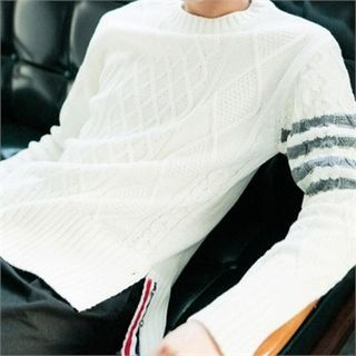 TOMONARI Contrast-Trim Cable-Knit Sweater