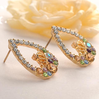 Fit-to-Kill Colorful Diamond Waterdrop Earring One Size