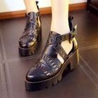 Platform Studded Sandals от YesStyle.com INT Platform Studded Sandals от YesStyle.com INT