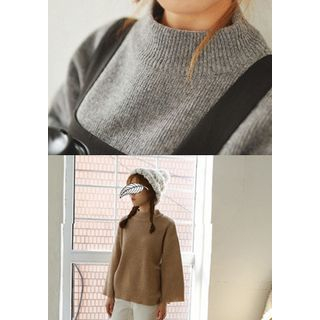 GOROKE Mock-Neck Wool Blend Knit Top