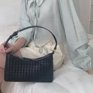 Plain Cowhide Leather Woven Handbags