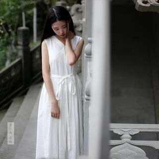 Rivulet Sleeveless Chinese Maxi Dress