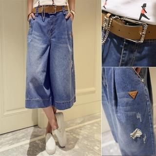 Small Mosquitoes Distressed Capri Wide-Leg Jeans