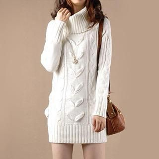 Yammi Long-Sleeve Pullover Sweater