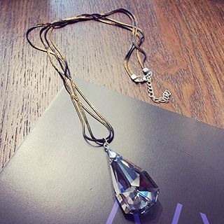 maxine Crystal Dangle Necklace