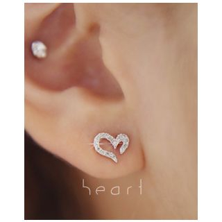 Miss21 Korea Heart Stud Earrings