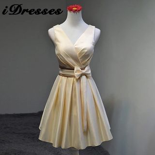 idresses V-neck Cocktail Dress