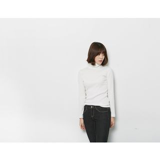 FROMBEGINNING Turtle-Neck Ribbed T-Shirt
