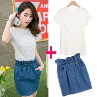 SUYISODA Flower Accent Short-Sleeve T-Shirt / Denim Skirt