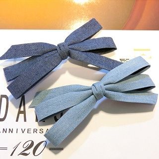 Seoul Young Bow-Accent Hair Clip