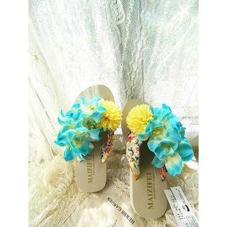 Trava Floral Flip-Flops