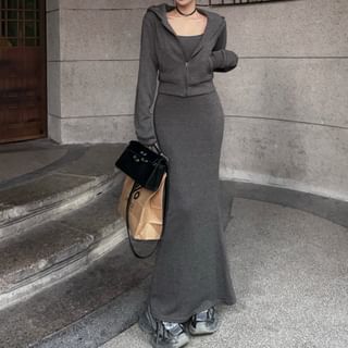 Long-Sleeve Scoop Neck Plain Maxi Sheath Dress / Plain Zip Crop Hoodie