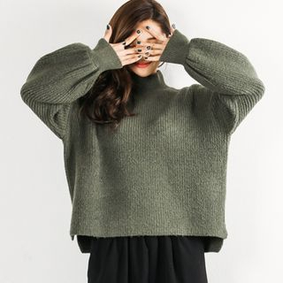 FASHION DIVA Mock-Neck Balloon-Sleeve Knit Top