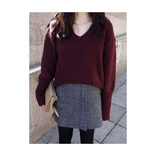 maybe-baby V-Neck Wool Blend Knit Top