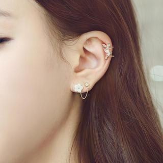 soo n soo Flower Earrings