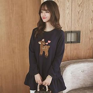 Champi Deer Applique Frilled Sweatshirt