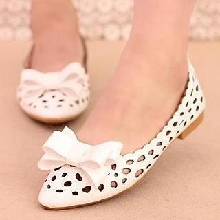 IYATO Bow-Accent Perforated Flats