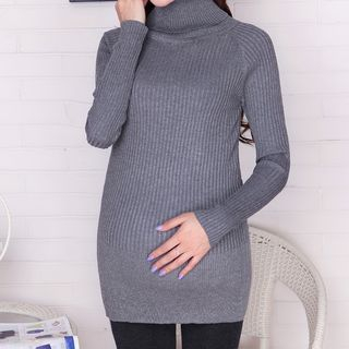LYLA Maternity Turtleneck Sweater