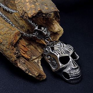 Andante Titanium Steel Skull Necklace