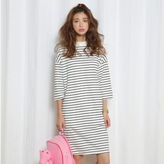 SUYISODA 3/4-Sleeve Stripe T-shirt Dress