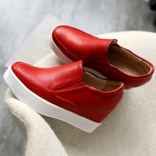 JY Shoes Hidden Wedge Platform Slip-Ons