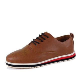 Gerbulan Faux Leather Casual Shoes