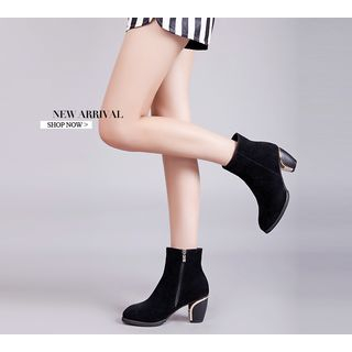 YIYA Side-Zip Heeled Short Boots