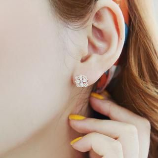 soo n soo Rhinestone Flower-Shape Earrings