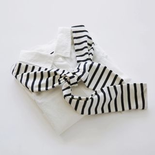 Bonbon Stripe tie-collar Mock Two-piece Long-Sleeve Blouse