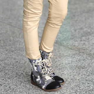 yeswalker Camouflage Lace-Up Boots