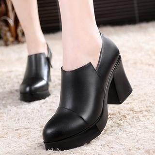 Hannah Genuine Leather Block Heel Shoe Boots