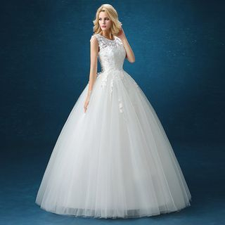 Loree Sleeveless Lace Ball Gown Wedding Dress