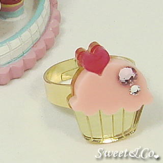 Sweet & Co. Mini Pink Cupcake Crystal Gold Ring