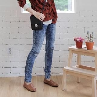 Distressed Skinny Jeans