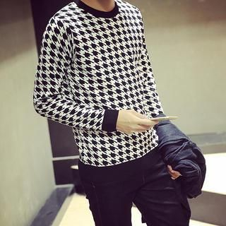 Bay Go Mall Houndstooth Knit Top