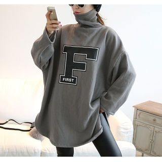 NANING9 Turtle-Neck Oversized Lettering Pullover Tunic